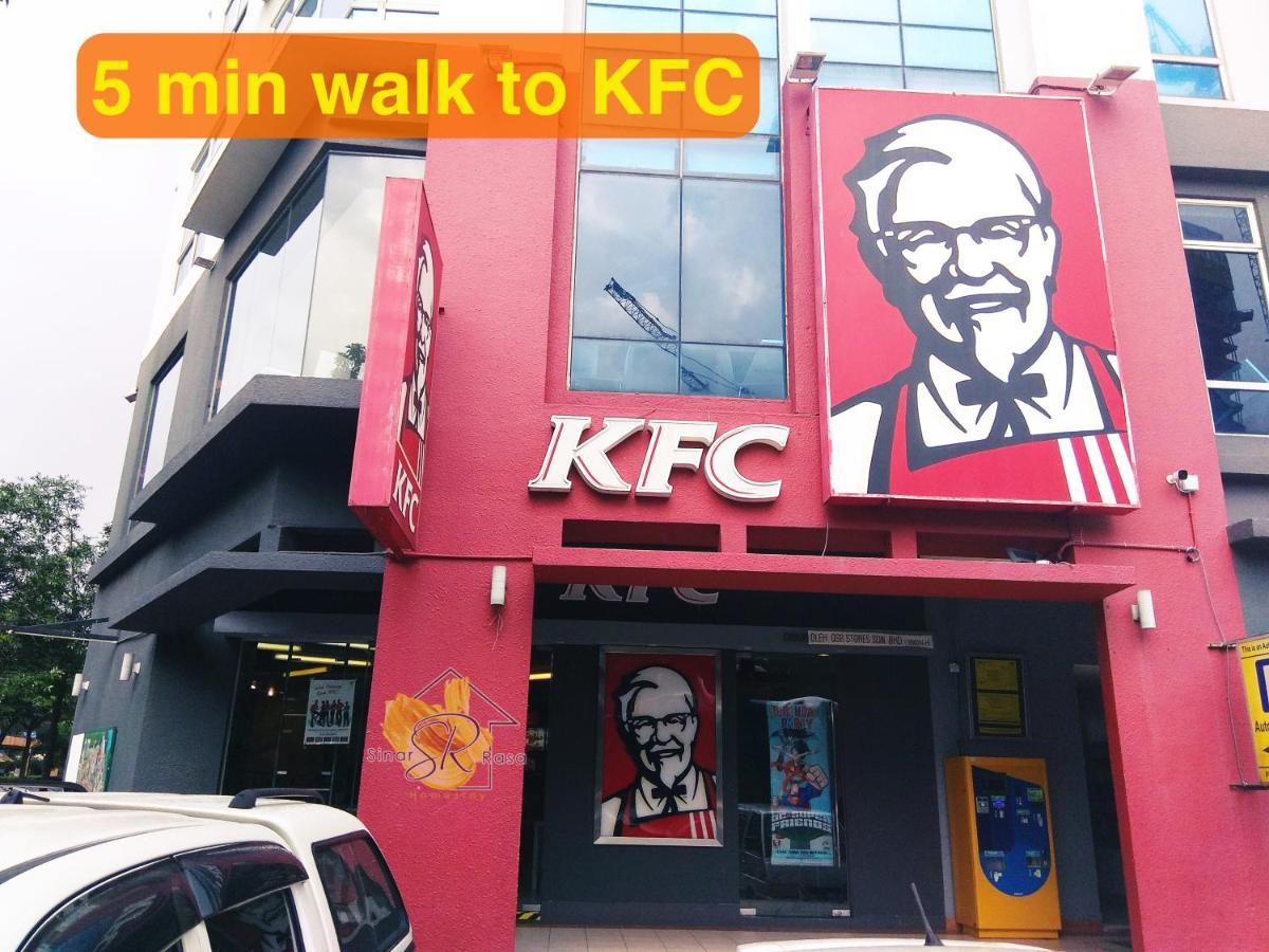 Sinar Rasa Homestay At I-Soho, I-City شاه علام المظهر الخارجي الصورة KFC in Malaysia
